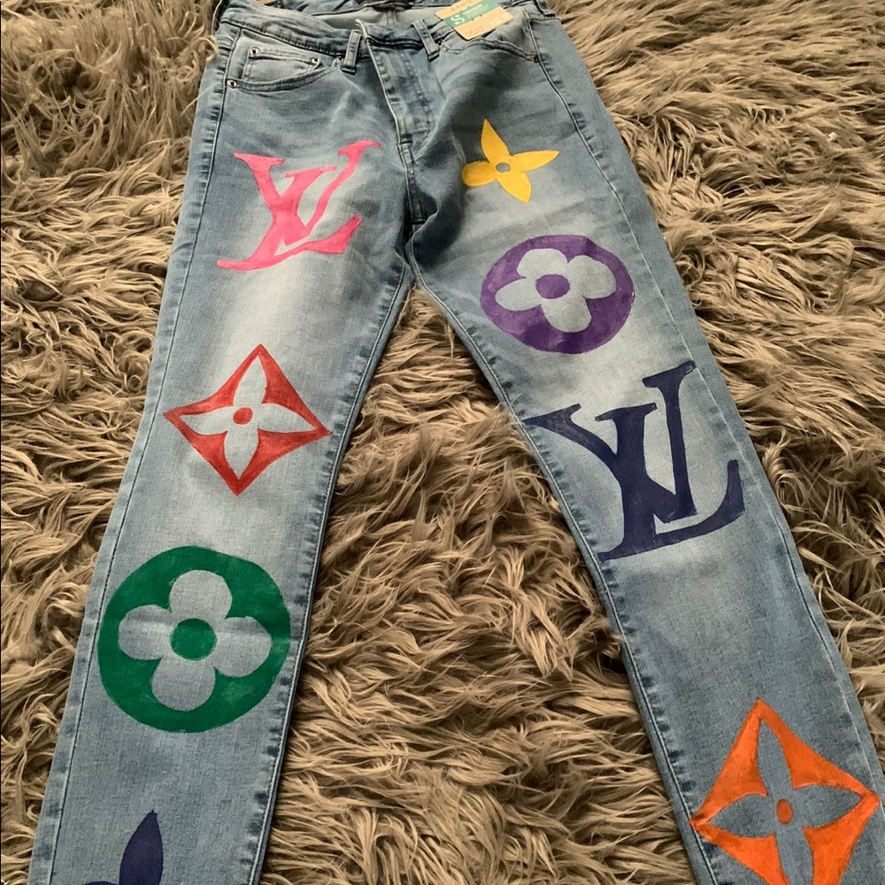 American eagle jeans new with Lv design